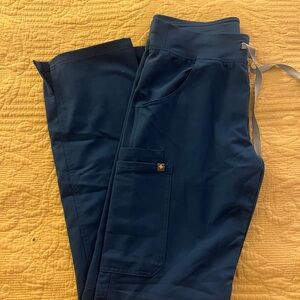 Figs YOLA scrub pant